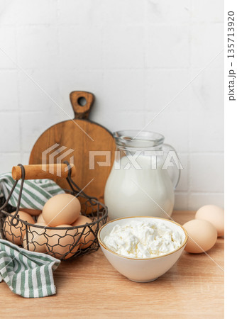 Fresh raw dairy products preparing healthy breakfast Fresh raw dairy products preparing healthy breakfast 135713920