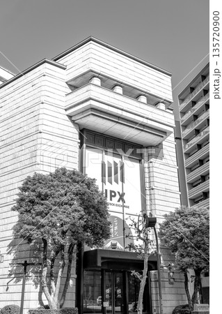 日本橋兜町 東京証券取引所(東証の株式市場)東証アローズ 証券取引発祥の地 雑誌/新聞用 日本橋兜町 東京証券取引所(東証の株式市場)東証アローズ 証券取引発祥の地 雑誌/新聞用 135720900