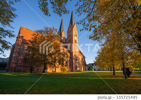 Sunrise, Neuruppin, Brandenburg, Germany Sunrise, Neuruppin, Brandenburg, Germany 135725495