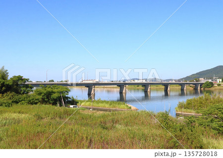 吉井川:雄川橋(岡山県瀬戸内市側) 吉井川:雄川橋(岡山県瀬戸内市側) 135728018