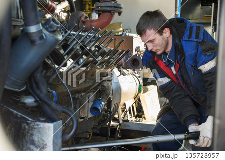 Repair of a diesel generator converted to gas. Repair of a diesel generator converted to gas. 135728957