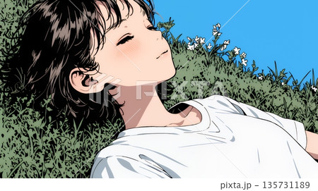 心地よさそうに地面に身を横たえる若い女性