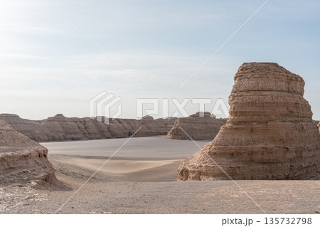 敦煌ヤルダン国家地質公園 135732798
