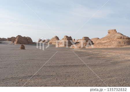 敦煌ヤルダン国家地質公園 135732832