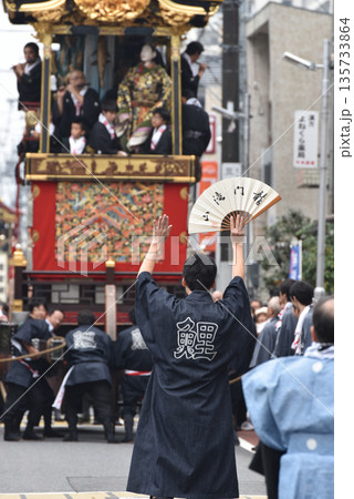 滋賀県秋の祭礼 大津祭り 滋賀県秋の祭礼 大津祭り 135733864