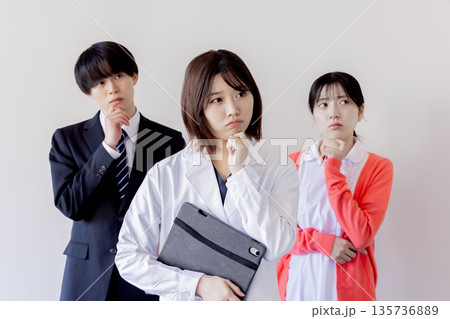 ビジネス　病院　医師　研究　MR 135736889
