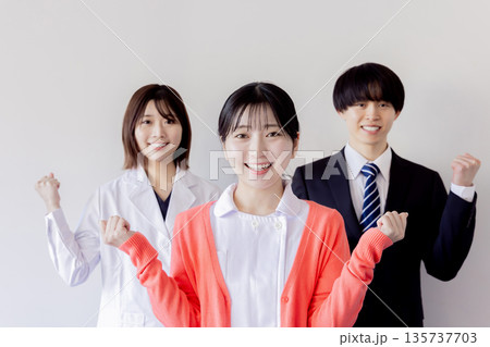 ビジネス　病院　医師　研究　MR 135737703