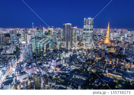 【夜景100選】東京都、六本木ヒルズ東京シティビューからの夜景(麻布台ヒルズ・虎ノ門ヒルズ方面) 【夜景100選】東京都、六本木ヒルズ東京シティビューからの夜景(麻布台ヒルズ・虎ノ門ヒルズ方面) 135738173