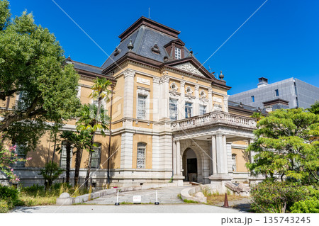 京都府庁旧本館（明治創建の日本最古の官公庁建物）重要文化財　ルネサンス様式の近代建築 135743245