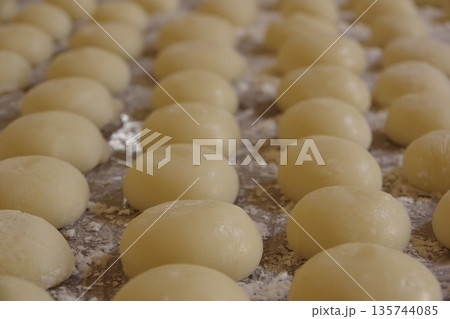 つきたての餅 つきたての餅 135744085