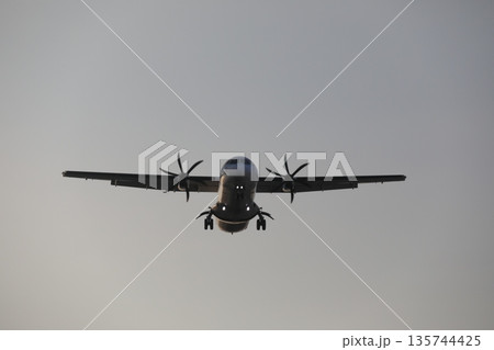 飛行機 飛行機 135744425