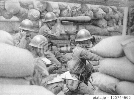 古写真 1937年 日中戦争中の上海 戦場の日本陸軍 古写真 1937年 日中戦争中の上海 戦場の日本陸軍 135744666