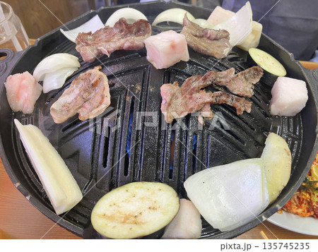 ラム肉ジンギスカン ラム肉ジンギスカン 135745235