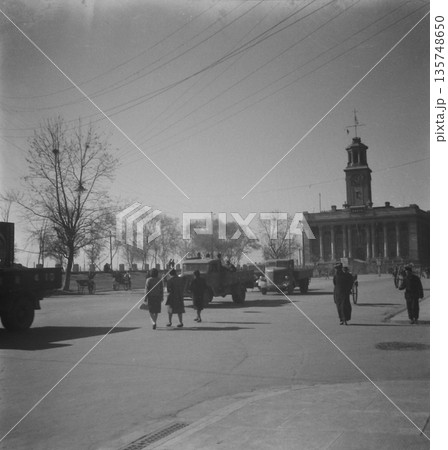 古写真　1940年　日中戦争中の中華民国　漢口市（現在の武漢市）の税関ビル（現在は漢口税関博物館） 135748650