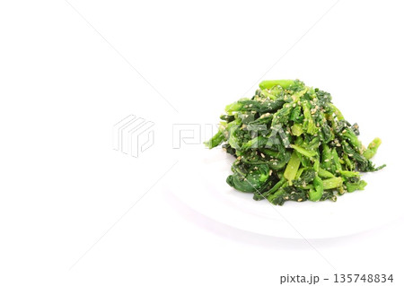 菜の花の胡麻和え　春の食べ物　明るい背景 135748834