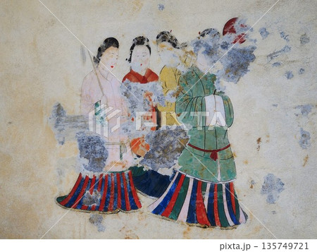 奈良県　高松塚壁画館　東壁　女子群像（模写） 135749721