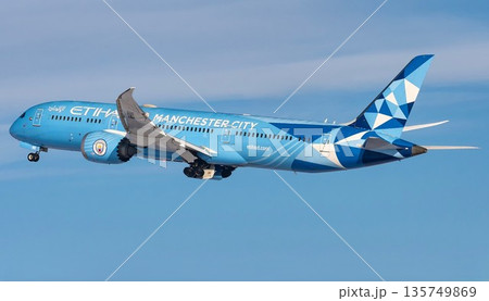 エティハド航空B789マンチェスターユナイテッド エティハド航空B789マンチェスターユナイテッド 135749869