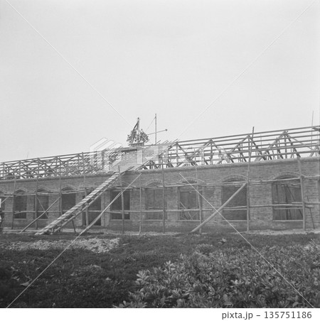 古写真　1940年　日中戦争中の中華民国　武昌に建設中の日本陸軍施設 135751186