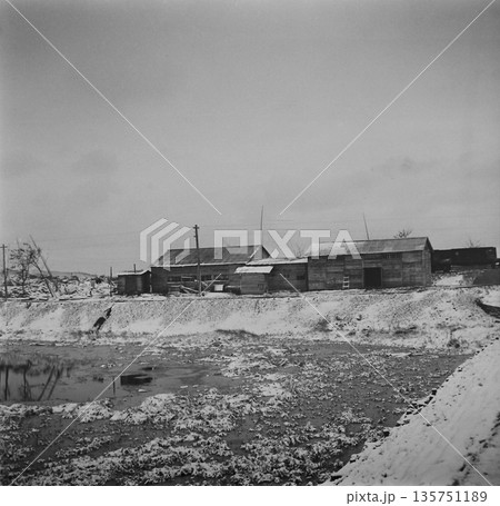古写真　1940年　日中戦争中の中華民国　咸寧市内の鉄道駅 135751189