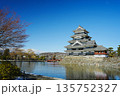 国宝松本城と橋 135752327