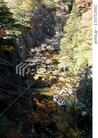 紅葉の三段峡黒淵 紅葉の三段峡黒淵 135752681