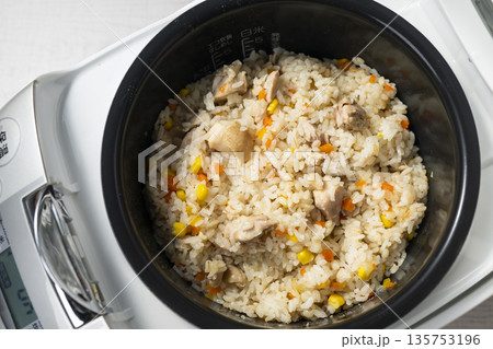 チキンピラフ　炊飯器 135753196