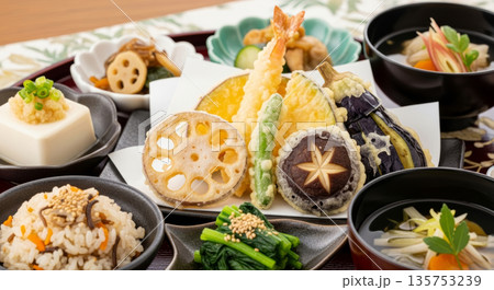 おいしい天ぷら盛合せ料理 135753239