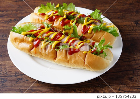 おいしいホットドッグ 135754232