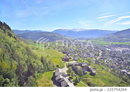 ヴォスゴンドラからヴォスの町並み ヴォスゴンドラからヴォスの町並み 135754264