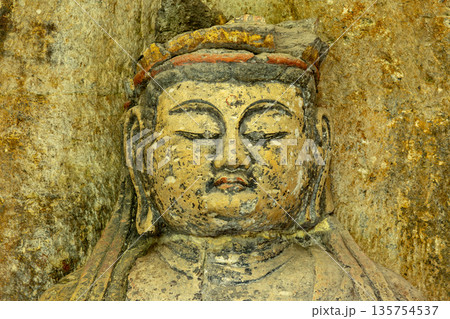 臼杵石仏の大日如来像 臼杵石仏の大日如来像 135754537