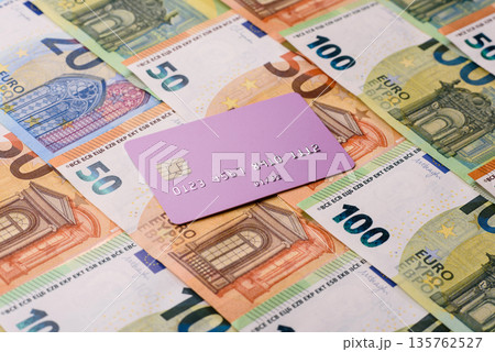 A credit card for contactless cashless payments via a terminal or online. A credit card A credit card for contactless cashless payments via a terminal or online. A credit card 135762527