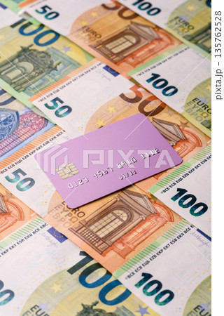 A credit card for contactless cashless payments via a terminal or online. A credit card 135762528
