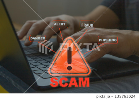 Online Scam Fraud Warning Concept Online Scam Fraud Warning Concept 135763024
