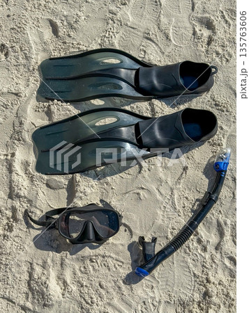 Snorkeling Gear On Sandy Beach Top View 135763606