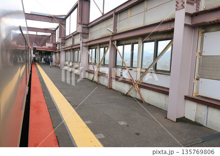 JR北海道札沼線 札幌駅から新琴似駅間の車窓風景(2023年夏曇り空) JR北海道札沼線 札幌駅から新琴似駅間の車窓風景(2023年夏曇り空) 135769806