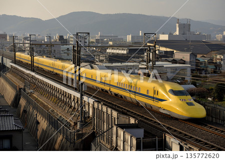 923形ドクターイエローT5編成のぞみ検測 135772620