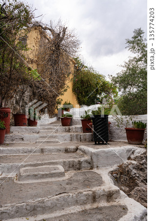 Narrow streets of Anafiotika area in ancient Athens 135774203