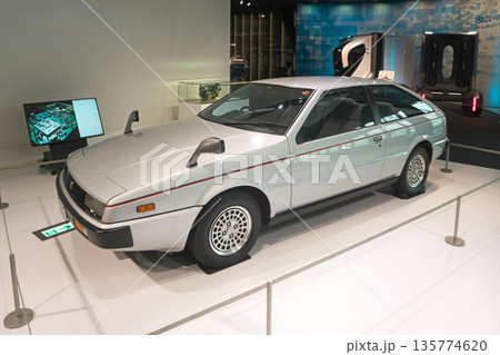 いすゞ自動車展示施設で公開されている乗用車（アッソ・ディ・フィオーリ） 135774620