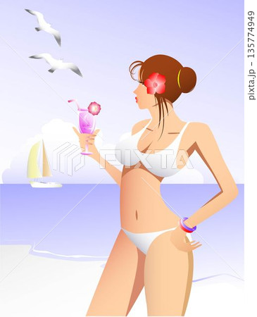 ビーチでカクテルをもつ女性 135774949