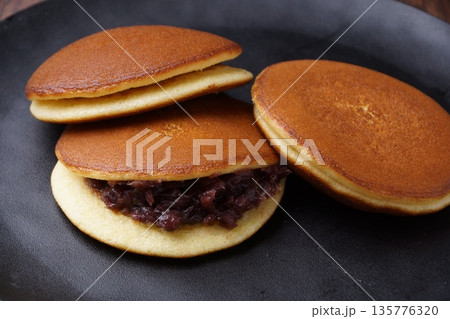 どらやき和菓子 135776320