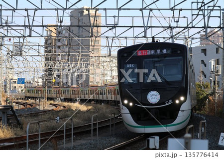 202601　東急電鉄　2020系　2150　SDGsトレイン　東武スカイツリーライン　牛田　北千住 135776414