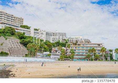 蒲郡市の西浦海水浴場周辺の風景(愛知県) 135778470