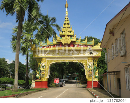 Gold entrance in Yangon, Myanmar.JPG 135782064