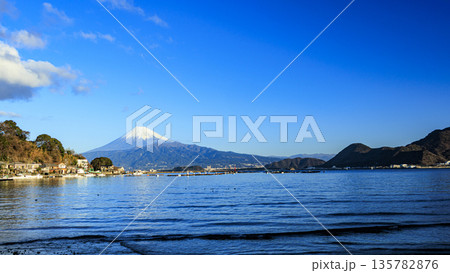 西伊豆から見た富士山 西伊豆から見た富士山 135782876