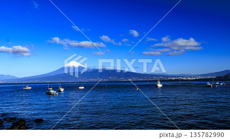 西伊豆から見た富士山 西伊豆から見た富士山 135782990