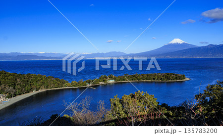 大瀬崎から見た富士山 135783200