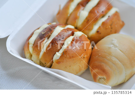 garlic bread or cheese bun, mozzarella cheese bun or bun with cheese and Shio Pan garlic bread or cheese bun, mozzarella cheese bun or bun with cheese and Shio Pan 135785314