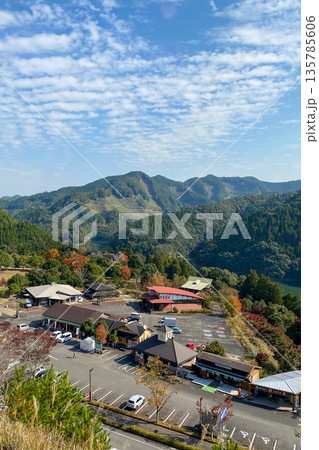 道の駅うめの紅葉 道の駅うめの紅葉 135785606
