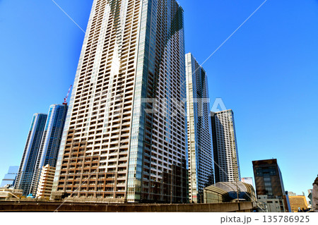 黎明大橋より勝どき陸橋方向を望む(東京都中央区)【2026.1】 135786925