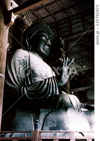 古写真 1958年 奈良 東大寺の大仏 古写真 1958年 奈良 東大寺の大仏 135791973